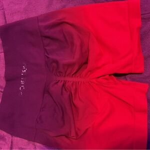 Pcheebum scrunch gym shorts